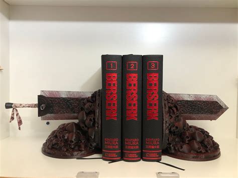 Berserk bookend - Add some style to your Berserk manga collection with Guts's Dragon slayer slicing through the pages! It will eclipse the rest of your collection! suggested to be printed at 1.5mm 10% infill supports from bed only (very small about of support used) 2-3 walls ... Berserk Bookend ...